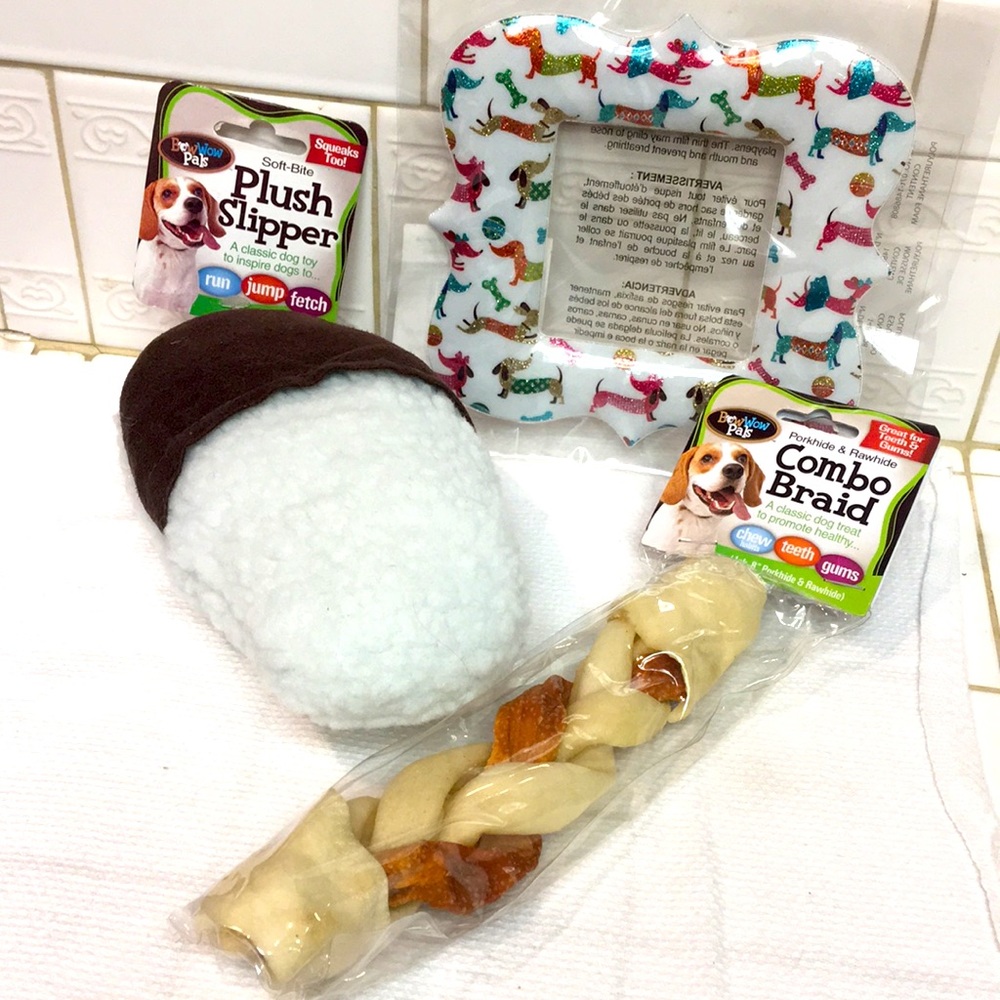 NWT DOG TOYS & DACHSHUND FRAME